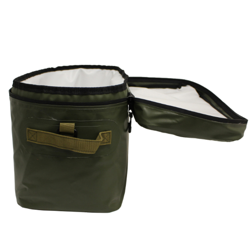 Keep your beverages cold on-the-go with our ice bag cooler. Perfect for picnics and outings. Shop now at Camouflage.ca!